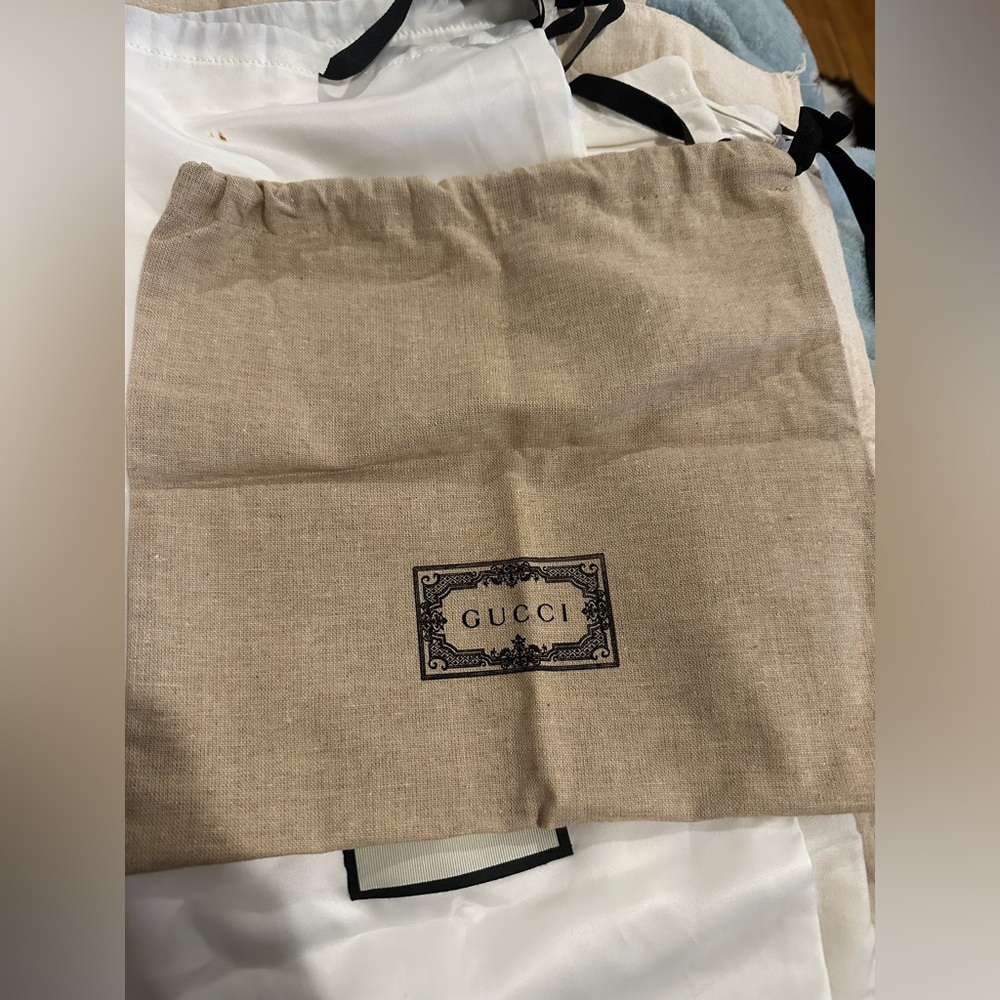 Gucci dust bag